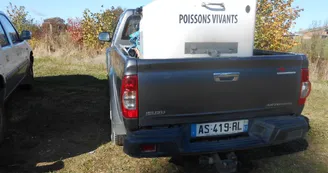 véhicule avec cuve oxygéné pour le transport des poissons véhicule avec cuve oxygéné pour le transport des poissons