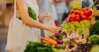 Marche-des-producteurs-385x0-c-default Marche-des-producteurs-385x0-c-default