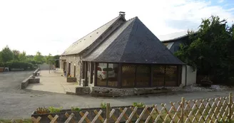 Gîte de groupe le Hameau de Cyprien Gîte de groupe le Hameau de Cyprien