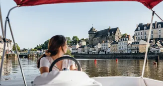 Balade_en_bateau_electrique_sur_la_Mayenne Balade_en_bateau_electrique_sur_la_Mayenne