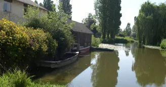 PCU879000735 - Lavoir à l'entrée du Moulin PCU879000735 - Lavoir à l'entrée du Moulin