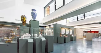 Les Collections -Musée de la faience Les Collections -Musée de la faience