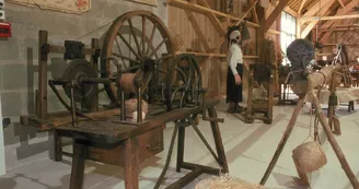 PCU72-MuséeChanvreRuralité-1 PCU72-MuséeChanvreRuralité-1