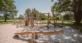 Aire de jeux du Lac de Sillé Aire de jeux du Lac de Sillé